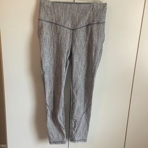 Grey capri leggings
